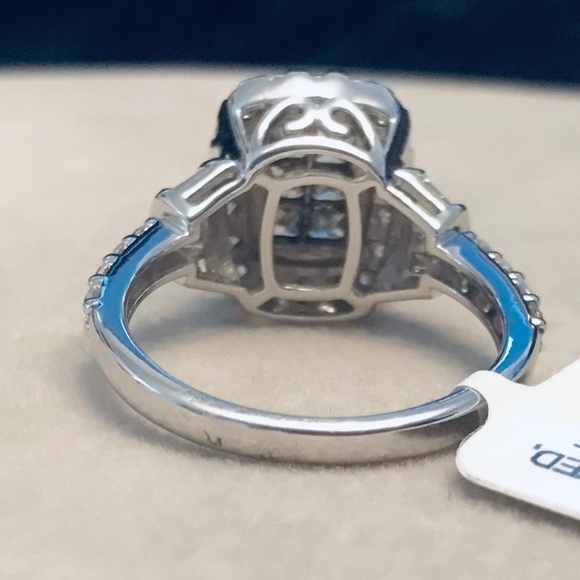 14K White Gold & Genuine Diamond Art Deco Ring - Picture 3 of 13